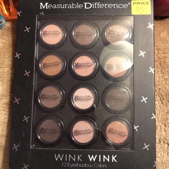 Makeup shadow - Picture 2 of 3